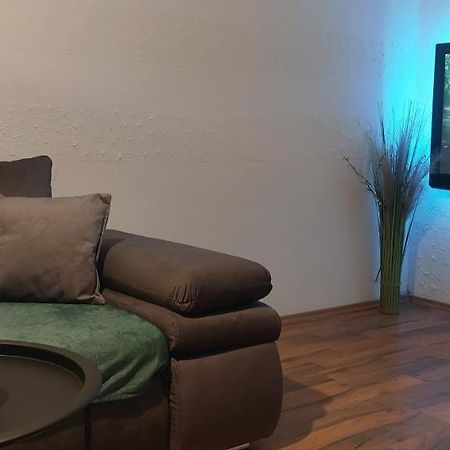 Apartment Zana Пироваць Екстер'єр фото
