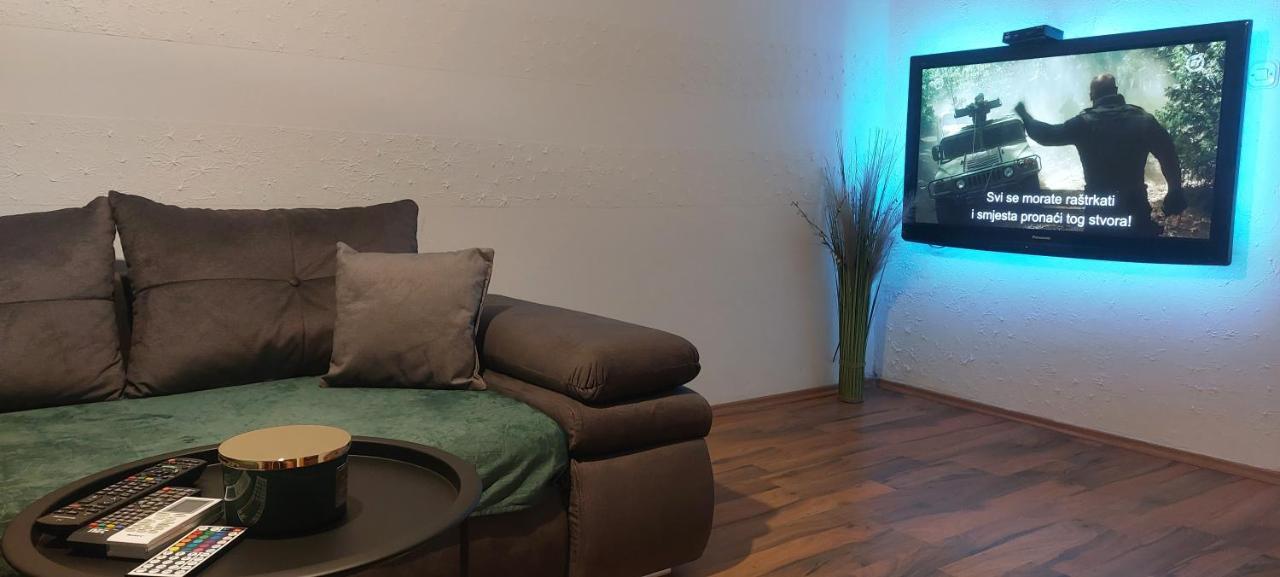 Apartment Zana Пироваць Екстер'єр фото