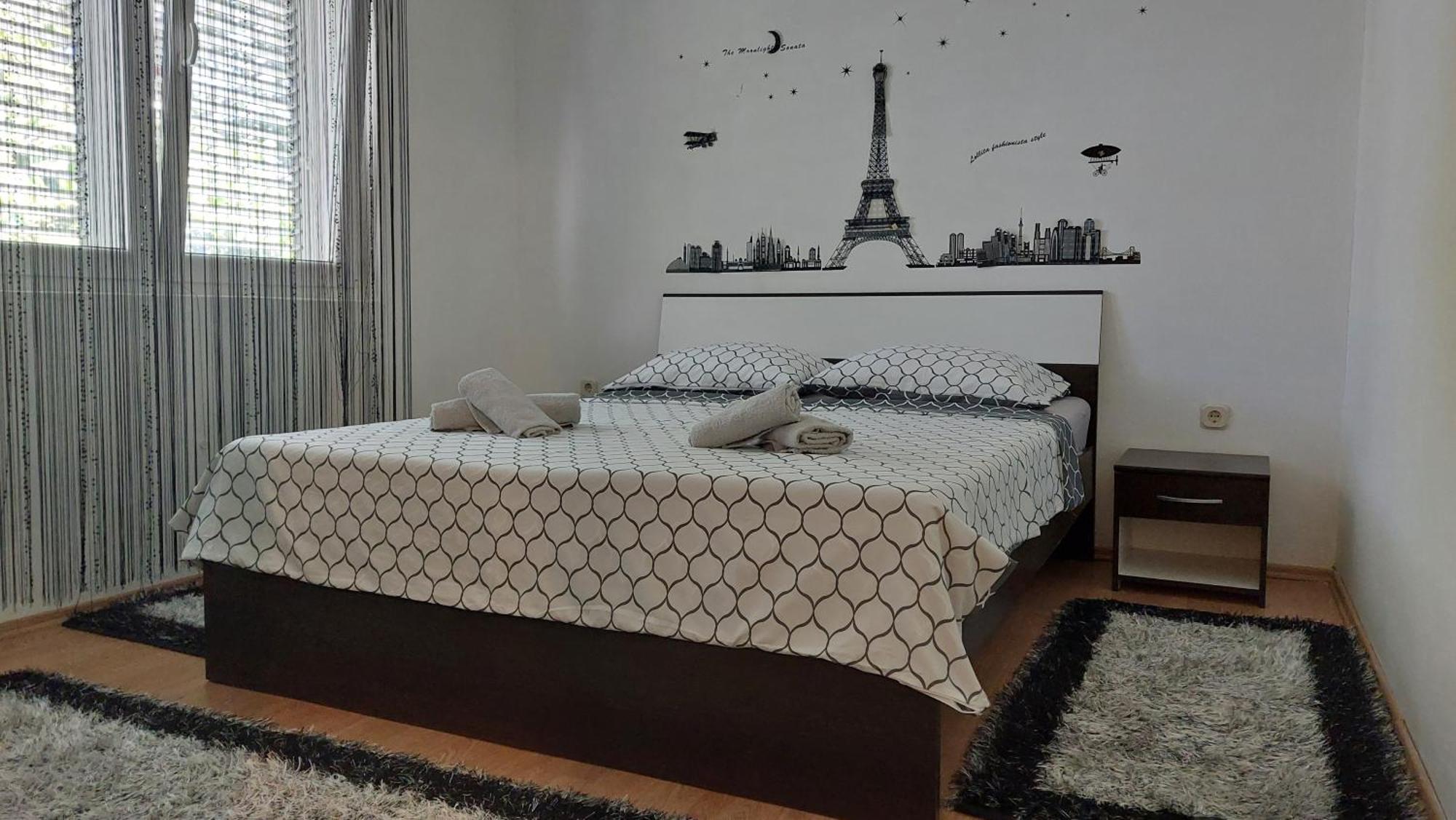 Apartment Zana Пироваць Екстер'єр фото