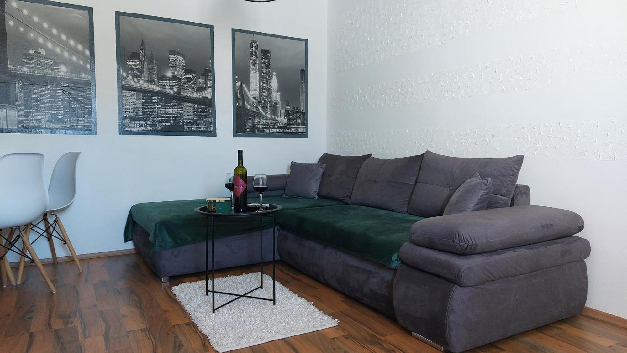 Apartment Zana Пироваць Екстер'єр фото
